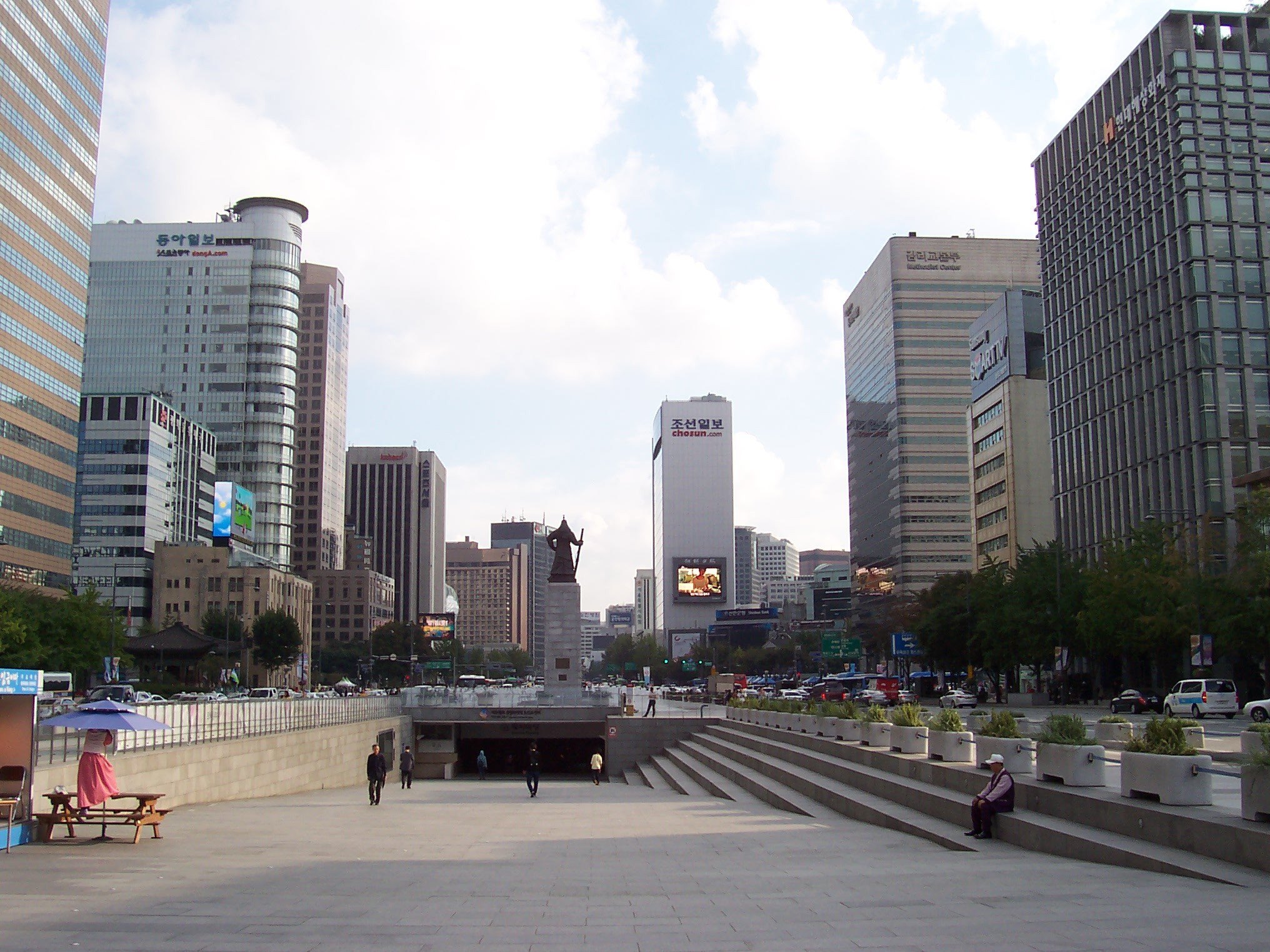 Gwanghwamun Square looking down Sejong-daero between the office towers