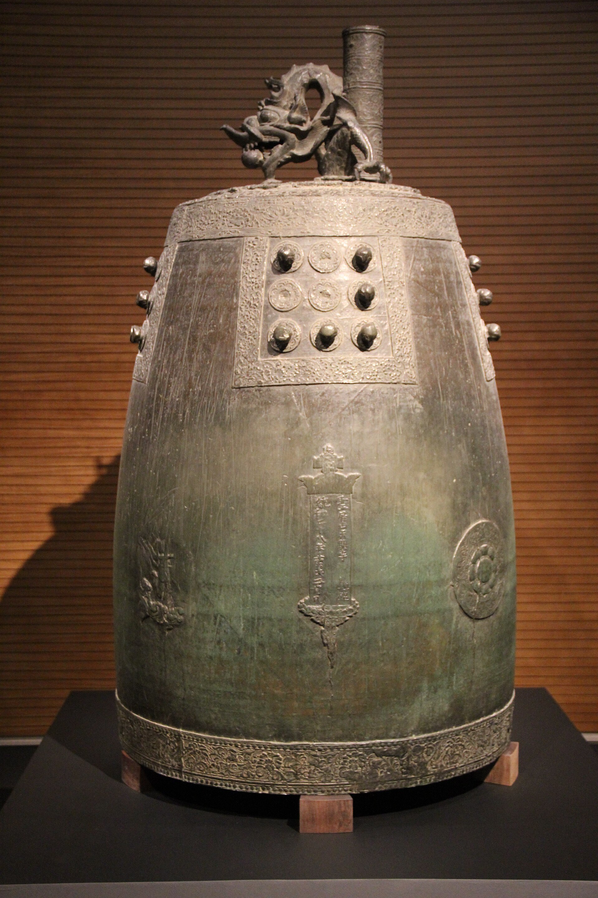 The bronze bell of Cheonheungsa hanging in the museum gallery